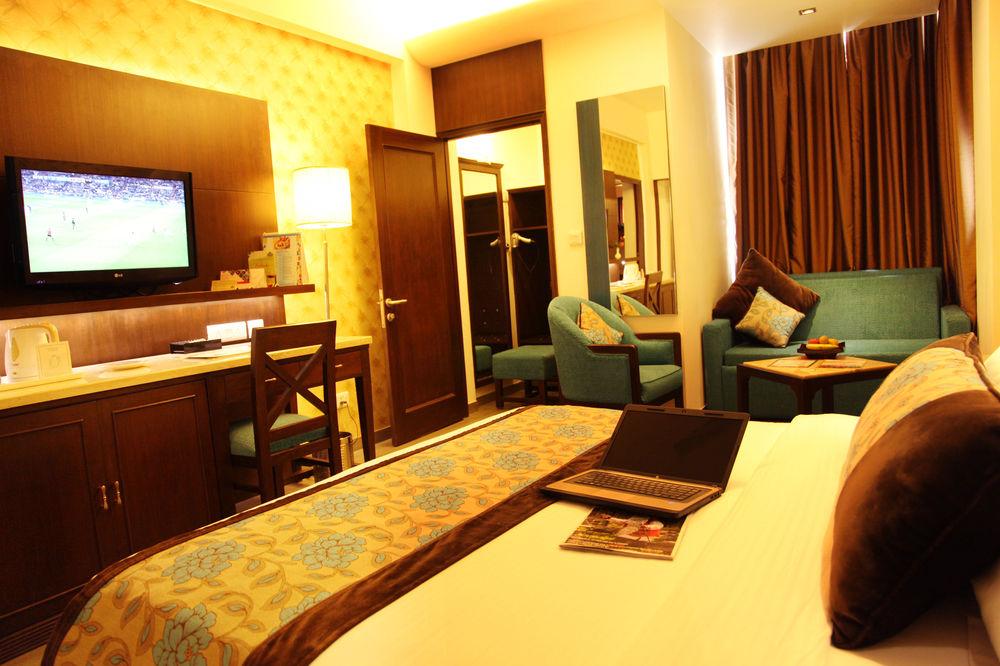 Country Inn & Suites Haridwar Ngoại thất bức ảnh